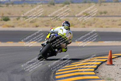 media/Oct-08-2022-SoCal Trackdays (Sat) [[1fc3beec89]]/Turn 11 Backside (1145am)/